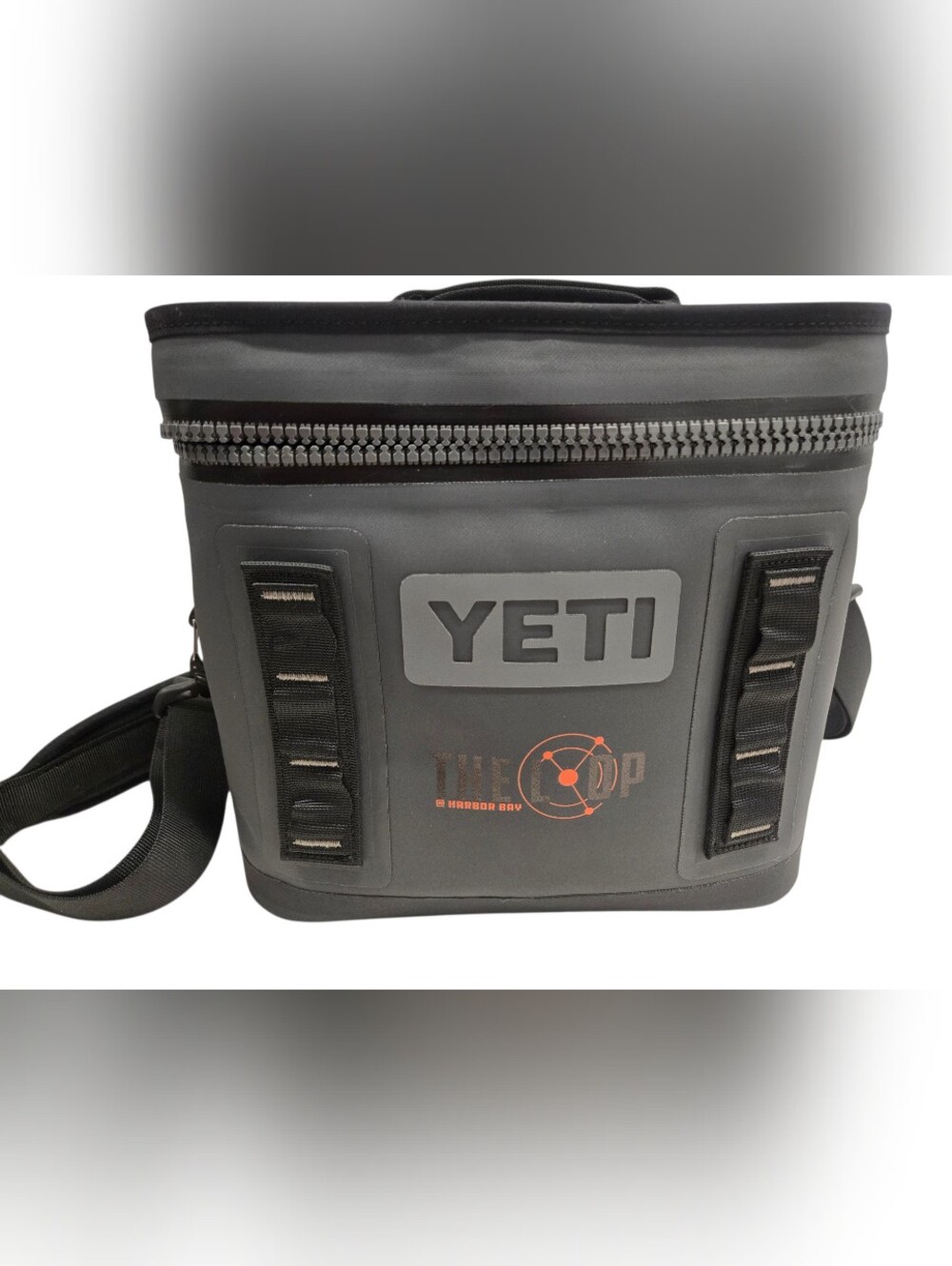 YETI Hopper Flip 8 Soft Cooler